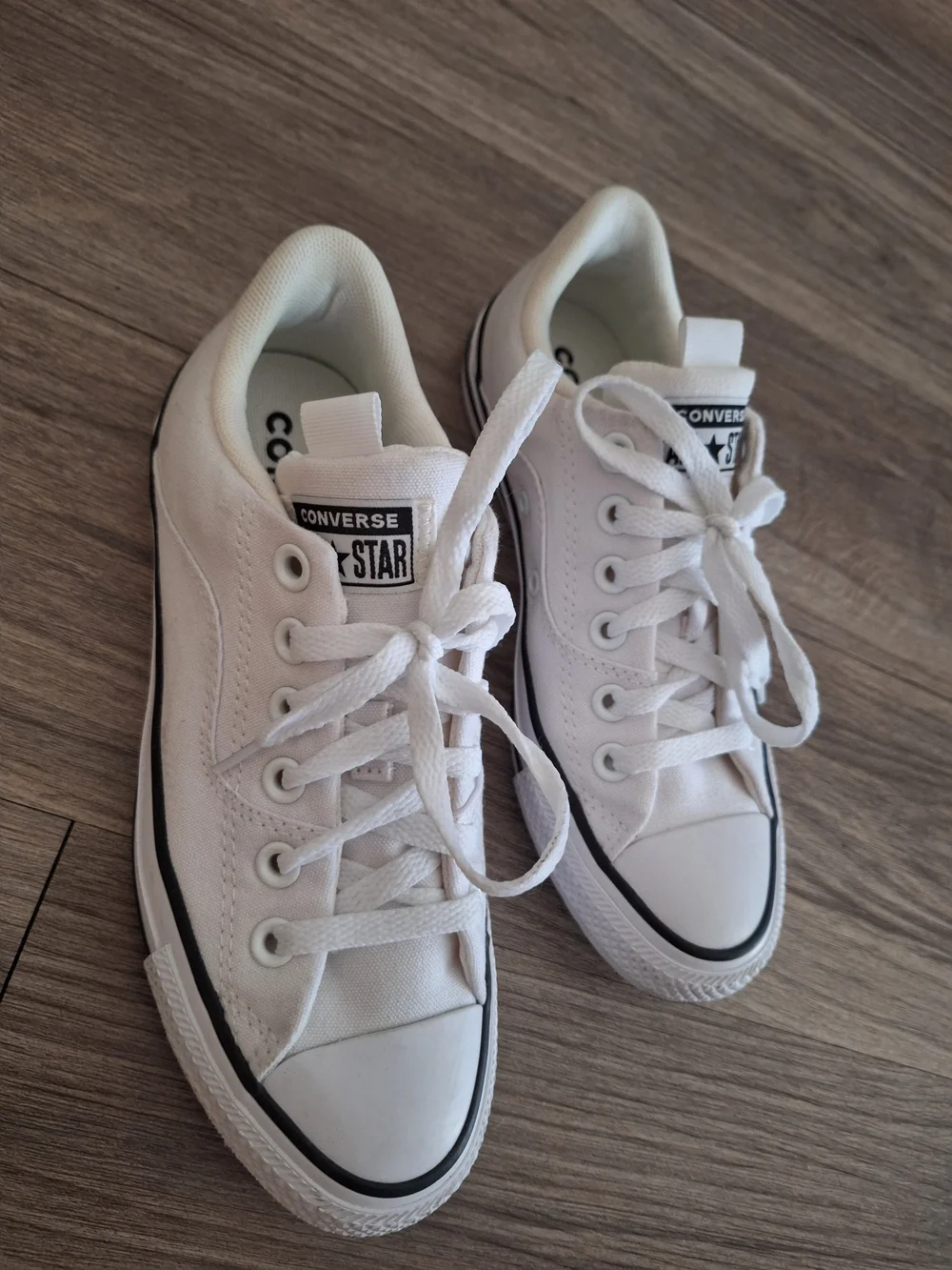 Converse White And Black Low Top Sneakers